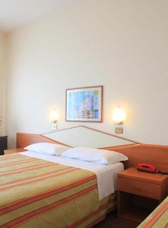 Park Hotel Chianciano Terme Extérieur photo
